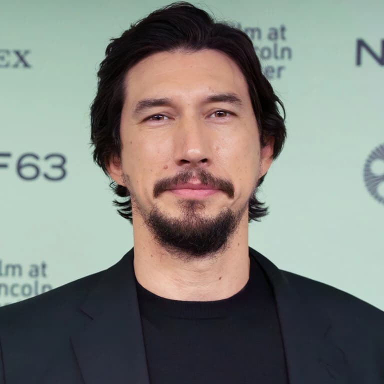 Adam Driver demonstrating neutral canthal tilt